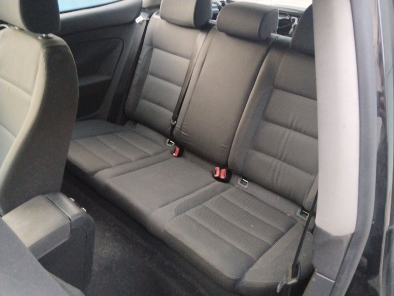 volkswagen golf v (1k1) del año 2004