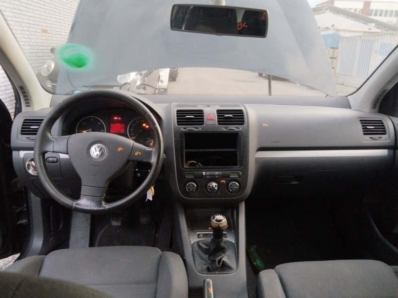 volkswagen golf v (1k1) del año 2004