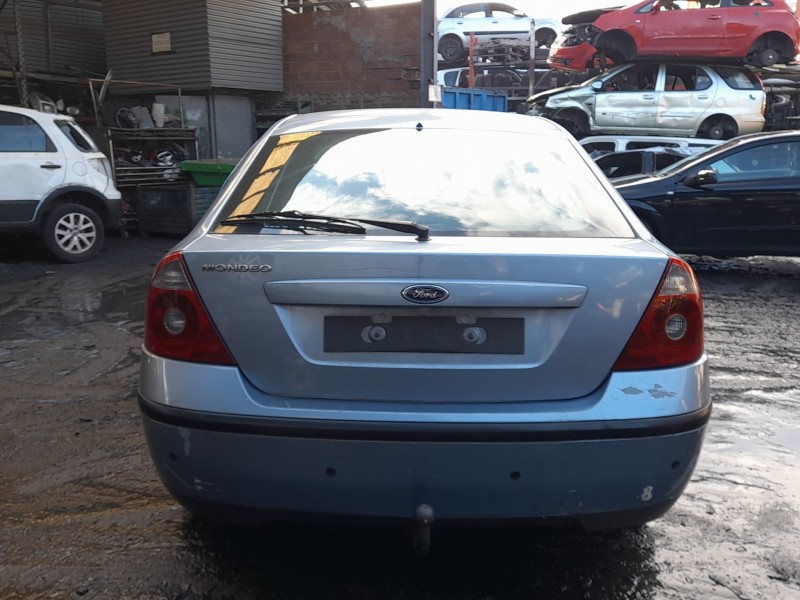 ford mondeo iii sedán (b4y) del año 2004