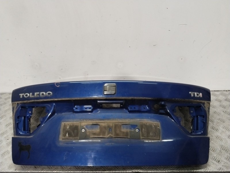 Recambio de porton trasero para seat toledo ii (1m2) 1.9 tdi referencia OEM IAM 1M5827025D  