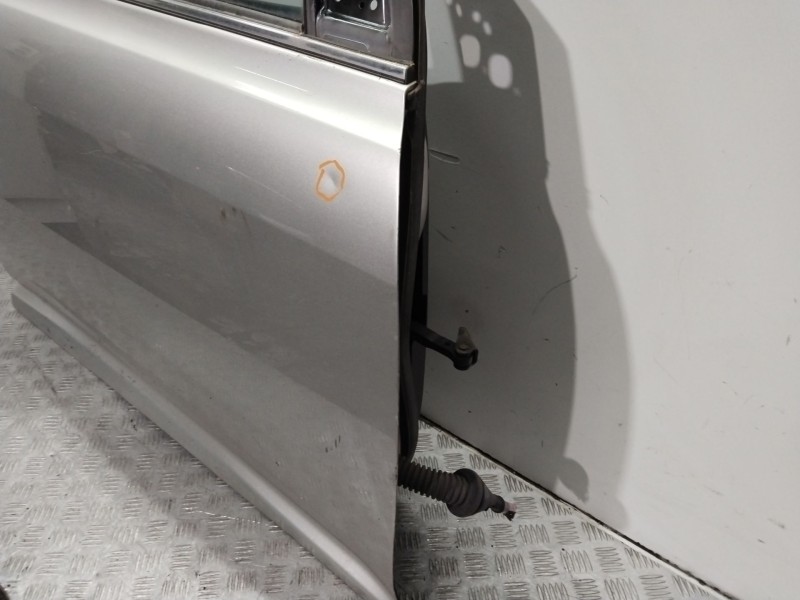 Recambio de puerta delantera derecha para toyota avensis (_t25_) 2.2 d-4d (adt251_) referencia OEM IAM 6700105050  