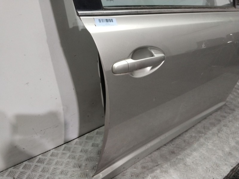 Recambio de puerta delantera derecha para toyota avensis (_t25_) 2.2 d-4d (adt251_) referencia OEM IAM 6700105050  