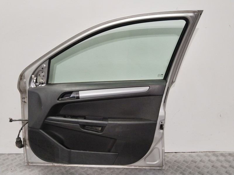 Recambio de puerta delantera derecha para opel astra h (a04) 1.6 (l48) referencia OEM IAM 124588  
