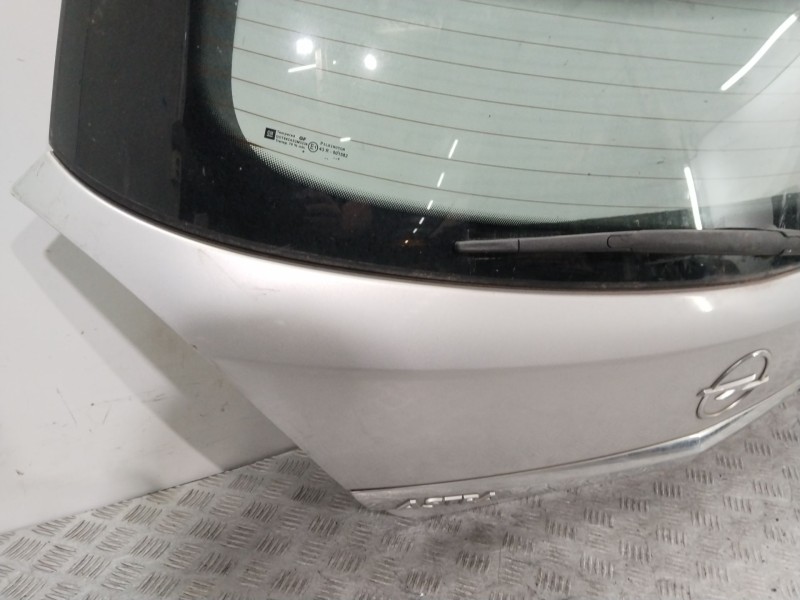 Recambio de porton trasero para opel astra h (a04) 1.6 (l48) referencia OEM IAM 126127  