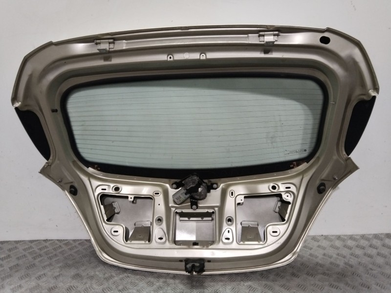 Recambio de porton trasero para opel corsa d catch me referencia OEM IAM 128538  