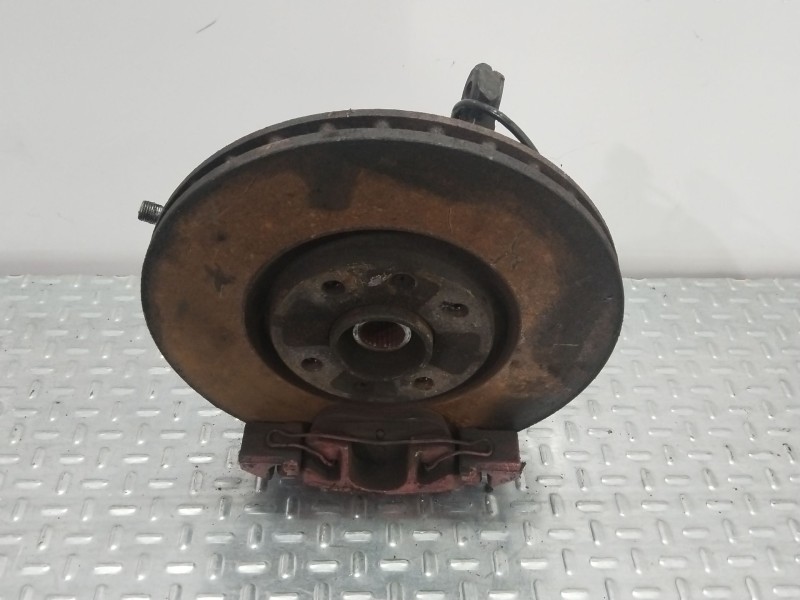 Recambio de mangueta delantera derecha para peugeot 5008 (0u_, 0e_) 2.0 hdi referencia OEM IAM 1606631080  