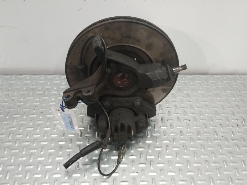 Recambio de mangueta delantera derecha para peugeot 5008 (0u_, 0e_) 2.0 hdi referencia OEM IAM 1606631080  