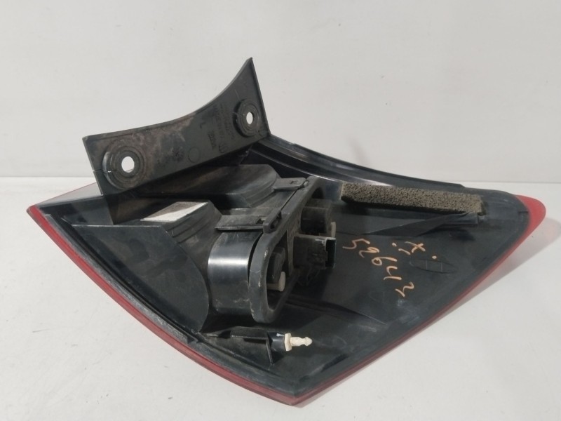 Recambio de piloto trasero izquierdo para nissan qashqai i (j10, nj10) 1.5 dci referencia OEM IAM 26555EY00A  