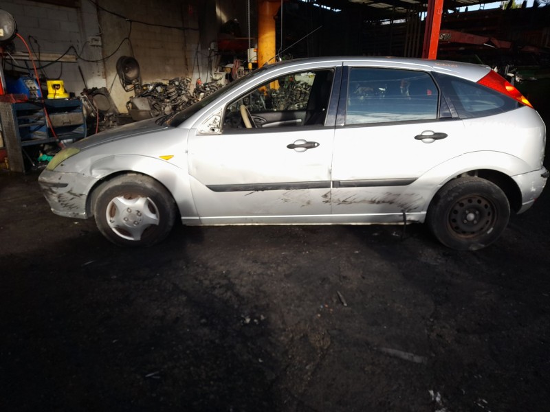 ford focus c-max (dm2) del año 2003