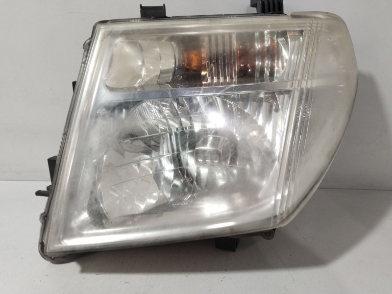 Recambio de faro derecho para nissan pathfinder iii (r51) 2.5 dci 4wd referencia OEM IAM 26010EB30A  