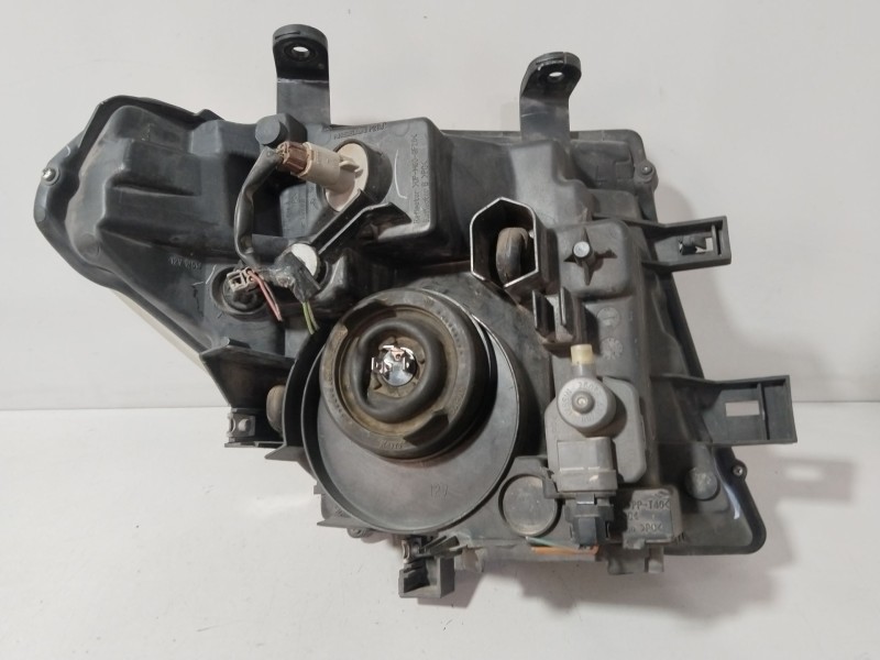 Recambio de faro derecho para nissan pathfinder iii (r51) 2.5 dci 4wd referencia OEM IAM 26010EB30A  