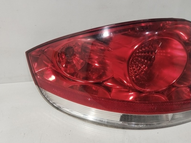 Recambio de piloto trasero izquierdo para fiat linea (323_, 110_) 1.6 d multijet referencia OEM IAM 51869226  