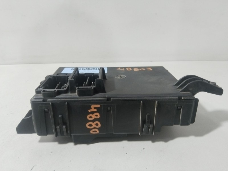 Recambio de caja reles / fusibles para opel corsa d catch me referencia OEM IAM 13279900  