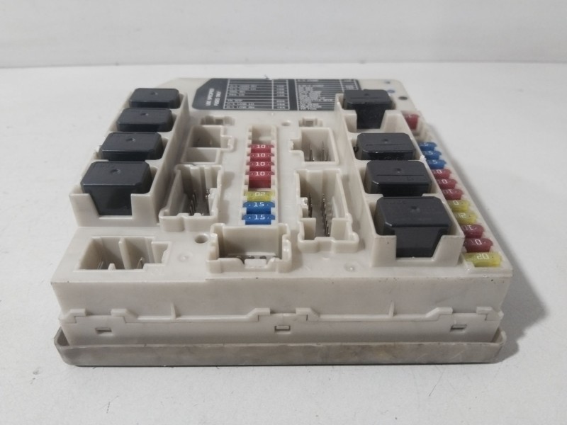 Recambio de caja reles / fusibles para nissan micra iii (k12) 1.2 16v referencia OEM IAM 284B7AX615  