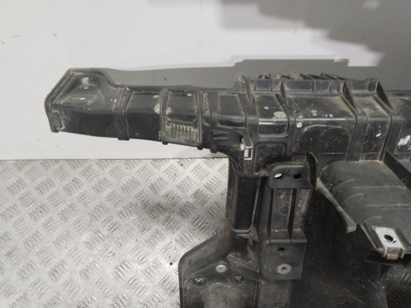 Recambio de panel frontal para bmw 1 (e87) 118 d referencia OEM IAM 41137152823  