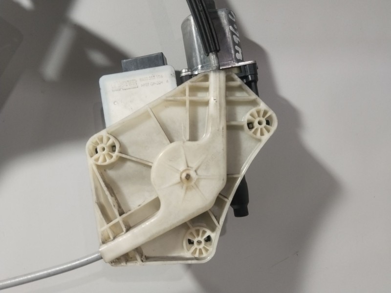 Recambio de elevalunas trasero derecho para seat leon sportstourer (kl8) style referencia OEM IAM 5F9839462D  