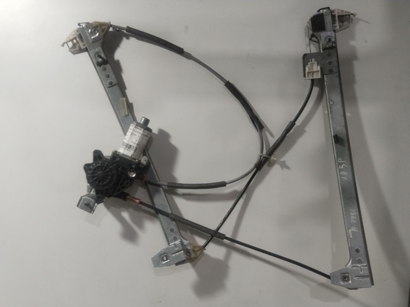 Recambio de elevalunas delantero derecho para citroën xsara berlina 1.9td tonic referencia OEM IAM 9222H2  