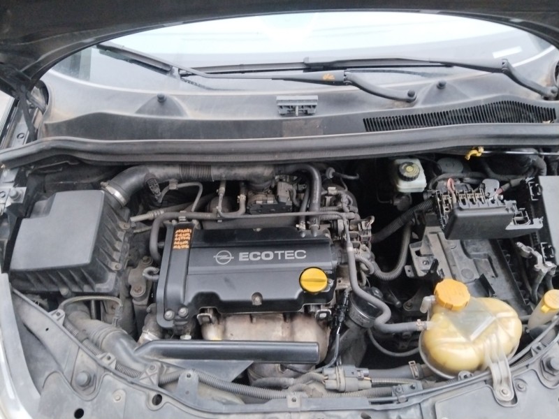 opel corsa d (s07) del año 2006