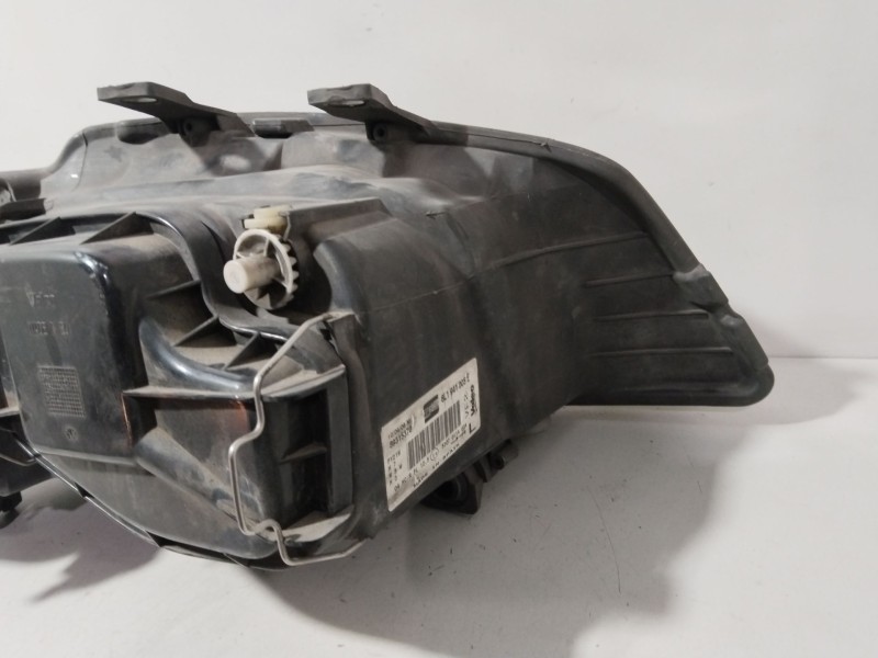 Recambio de faro izquierdo para seat ibiza iii (6l1) 1.9 tdi referencia OEM IAM 6L1941005E  