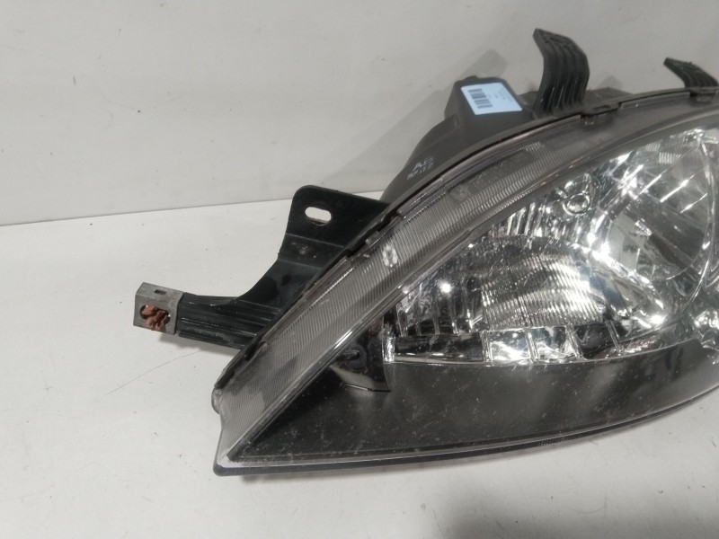 Recambio de faro izquierdo para chevrolet lacetti (j200) 2.0 d referencia OEM IAM 96943712  