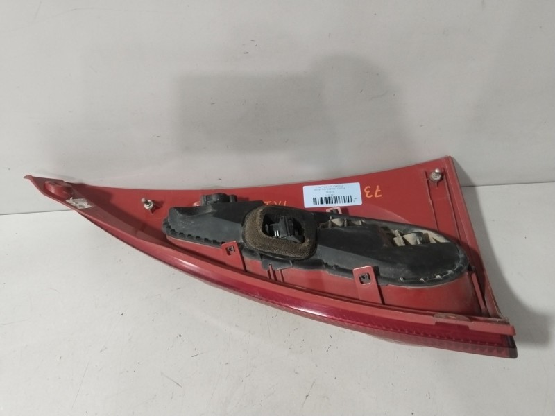 Recambio de piloto trasero izquierdo para peugeot 107 (pm_, pn_) 1.0 referencia OEM IAM 6350X6  