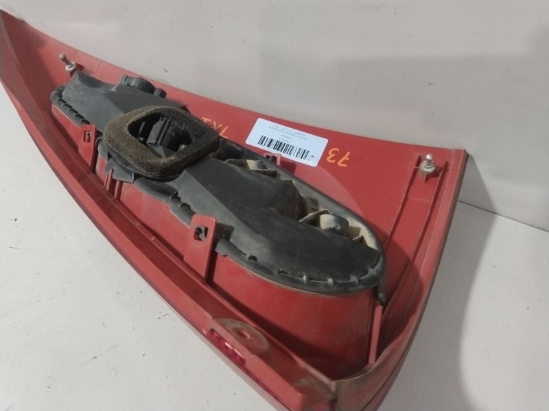 Recambio de piloto trasero izquierdo para peugeot 107 (pm_, pn_) 1.0 referencia OEM IAM 6350X6  