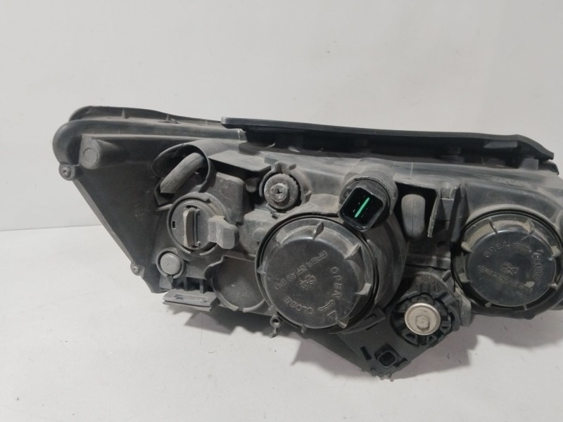 Recambio de faro izquierdo para hyundai sonata v (nf) 2.0 crdi referencia OEM IAM 921013KXXX  