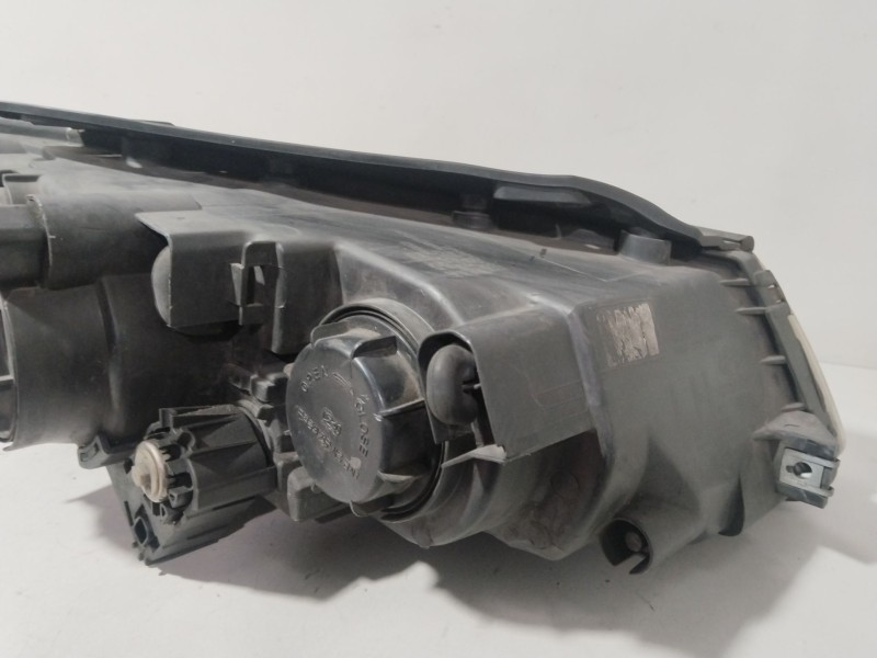 Recambio de faro izquierdo para hyundai sonata v (nf) 2.0 crdi referencia OEM IAM 921013KXXX  