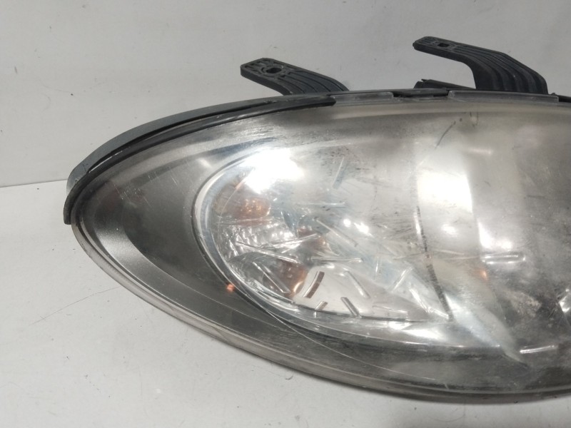 Recambio de faro derecho para chevrolet lacetti (j200) 2.0 d referencia OEM IAM 96943713  