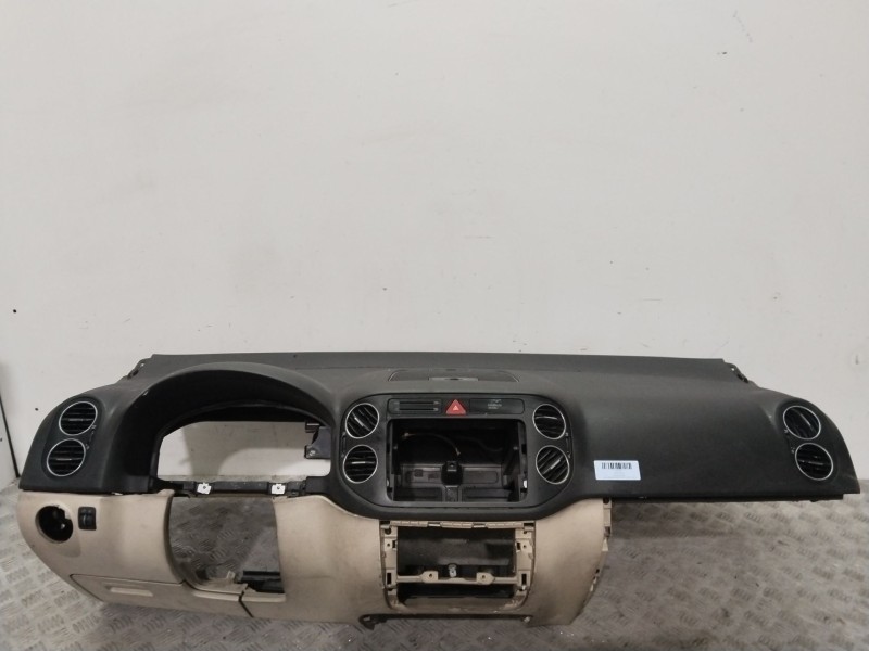 Recambio de salpicadero para volkswagen golf plus v (5m1, 521) 1.6 tdi referencia OEM IAM 5M1857001A  