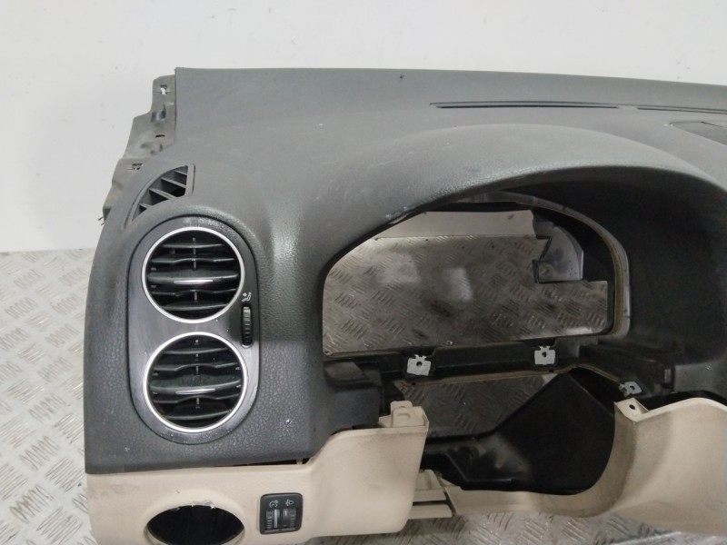 Recambio de salpicadero para volkswagen golf plus v (5m1, 521) 1.6 tdi referencia OEM IAM 5M1857001A  