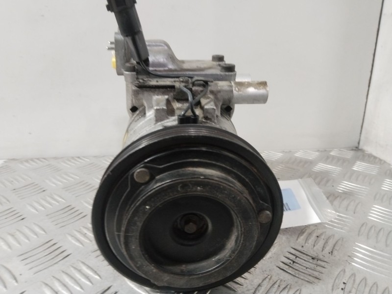 Recambio de compresor aire acondicionado para hyundai coupe ii (gk) 1.6 16v referencia OEM IAM 977012C000  