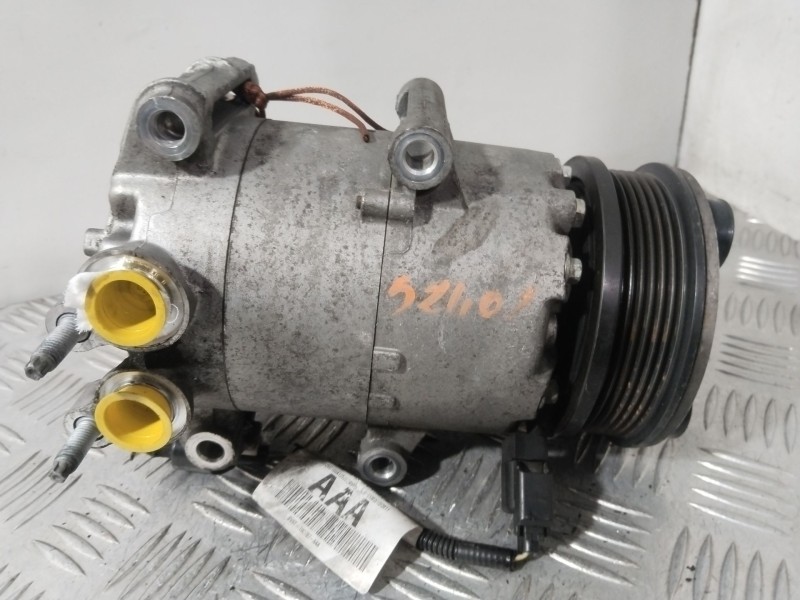 Recambio de compresor aire acondicionado para ford focus iii 1.6 tdci referencia OEM IAM 1722070  