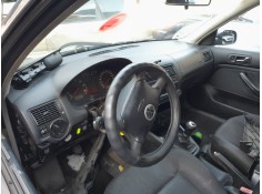 volkswagen golf iv (1j1) del año 2002 2