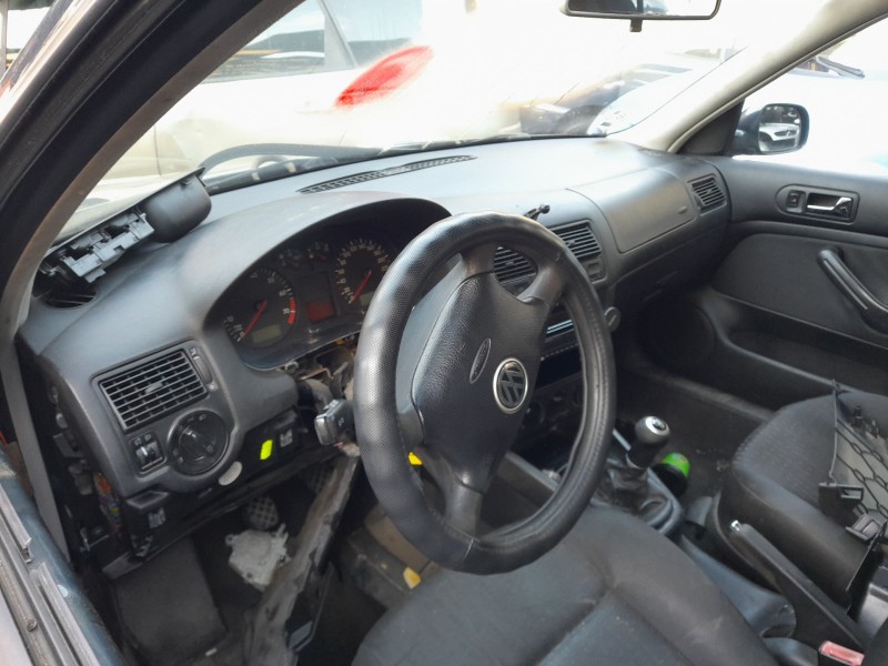 volkswagen golf iv (1j1) del año 2002