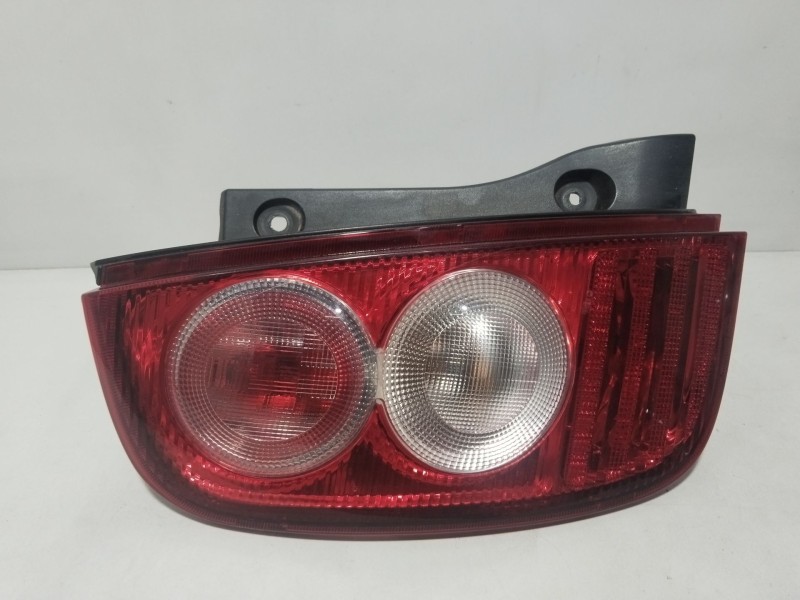 Recambio de piloto trasero izquierdo para nissan micra iii (k12) 1.4 16v referencia OEM IAM 26555BC500  