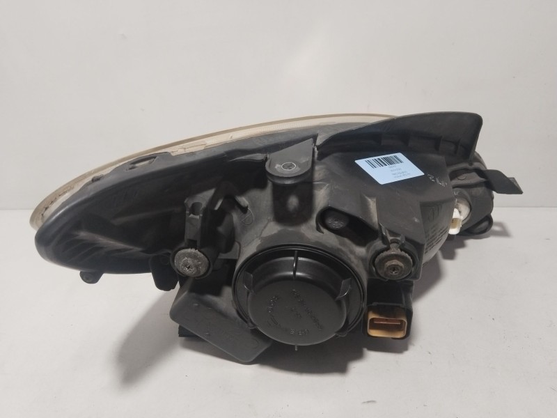 Recambio de faro izquierdo para hyundai getz (tb) 1.1 referencia OEM IAM 921011C500  