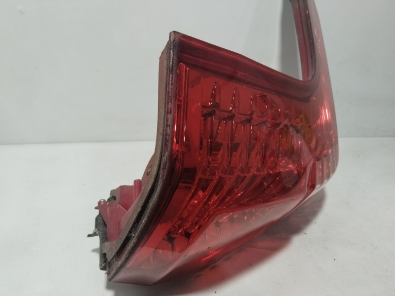 Recambio de piloto trasero izquierdo para peugeot 5008 (0u_, 0e_) 1.6 16v referencia OEM IAM 6350KH 9672666580 