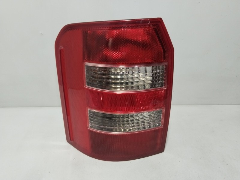 Recambio de piloto trasero derecho para audi a2 (8z0) 1.4 referencia OEM IAM 8Z0945096A  