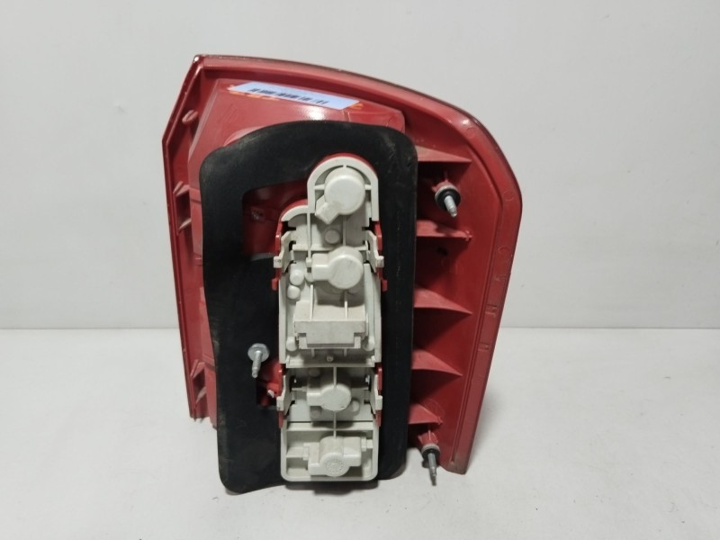 Recambio de piloto trasero derecho para audi a2 (8z0) 1.4 referencia OEM IAM 8Z0945096A  