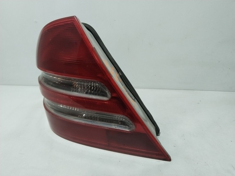 Recambio de piloto trasero izquierdo para mercedes-benz clase c (w203) c 200 kompressor (203.045) referencia OEM IAM 22016684  