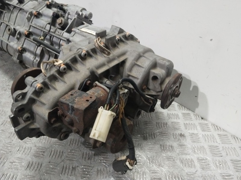 Recambio de caja cambios para ssangyong rodius i 2.7 xdi referencia OEM IAM 3111108100 3111008200 