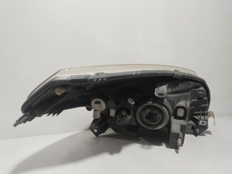 Recambio de faro izquierdo para dacia sandero (bs_) 1.2 16v referencia OEM IAM 8200733878  