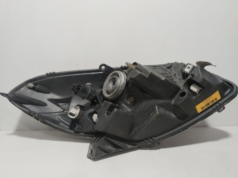 Recambio de faro izquierdo para dacia sandero (bs_) 1.2 16v referencia OEM IAM 8200733878  