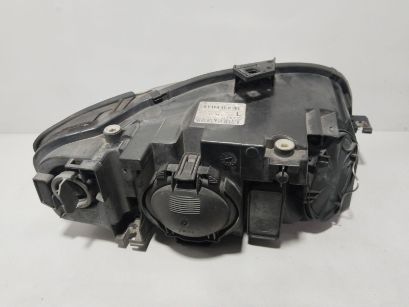 Recambio de faro izquierdo para audi a4 b7 avant (8ed) 2.0 tdi 16v referencia OEM IAM 8E0941003AJ  