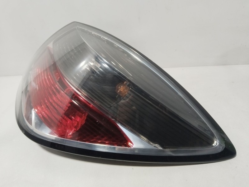 Recambio de piloto trasero derecho para opel astra h (a04) 1.6 (l48) referencia OEM IAM 24451834  