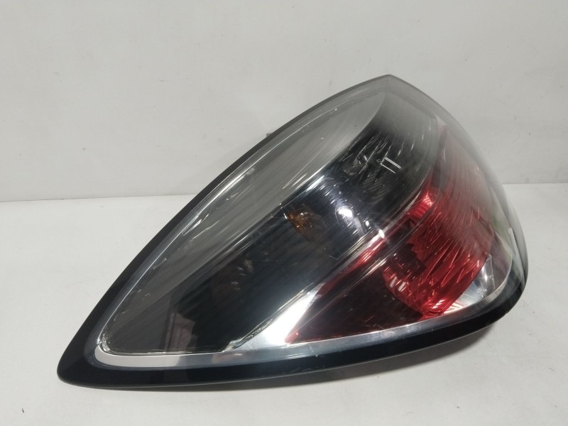 Recambio de piloto trasero izquierdo para opel astra h (a04) 1.6 (l48) referencia OEM IAM 13252443  