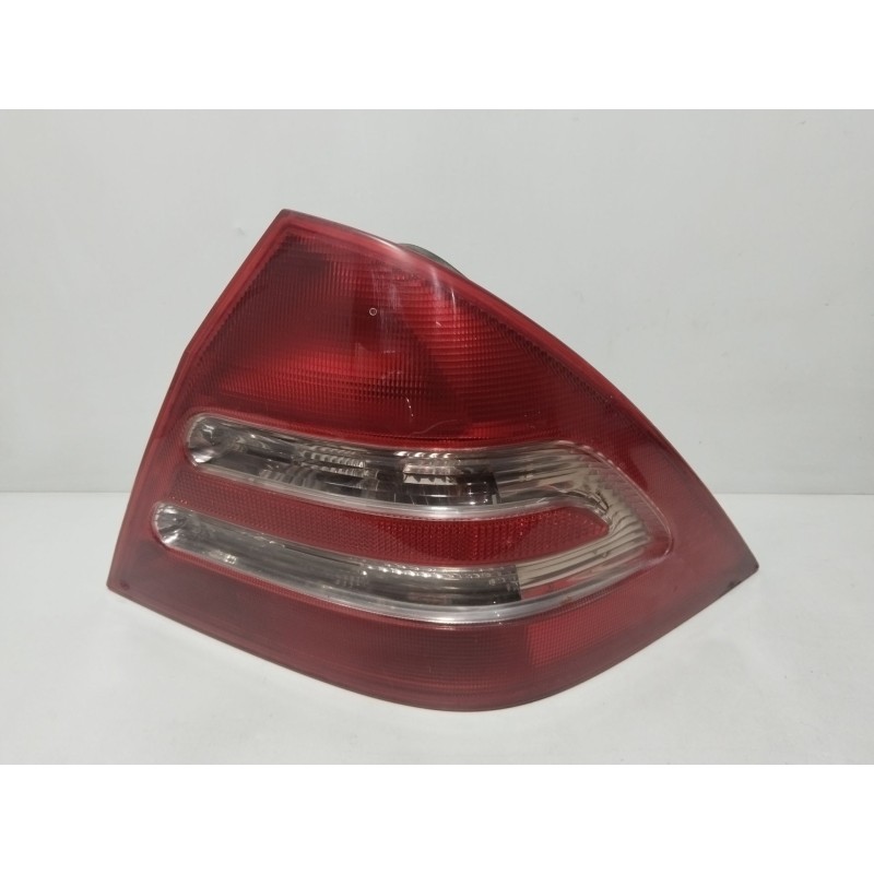 Recambio de piloto trasero derecho para mercedes-benz clase c (w203) c 200 kompressor (203.045) referencia OEM IAM 2038200264R  