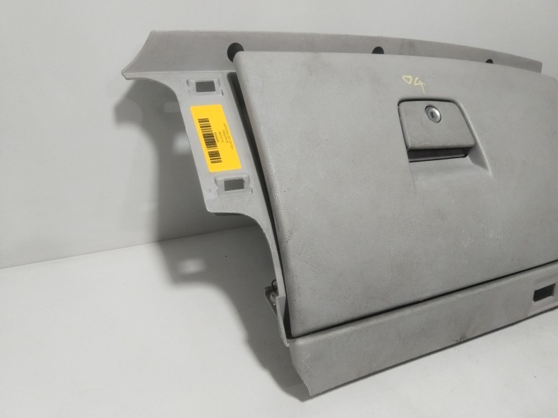 Recambio de guantera para volvo v50 familiar 2.0 d kinetic referencia OEM IAM 9123248  