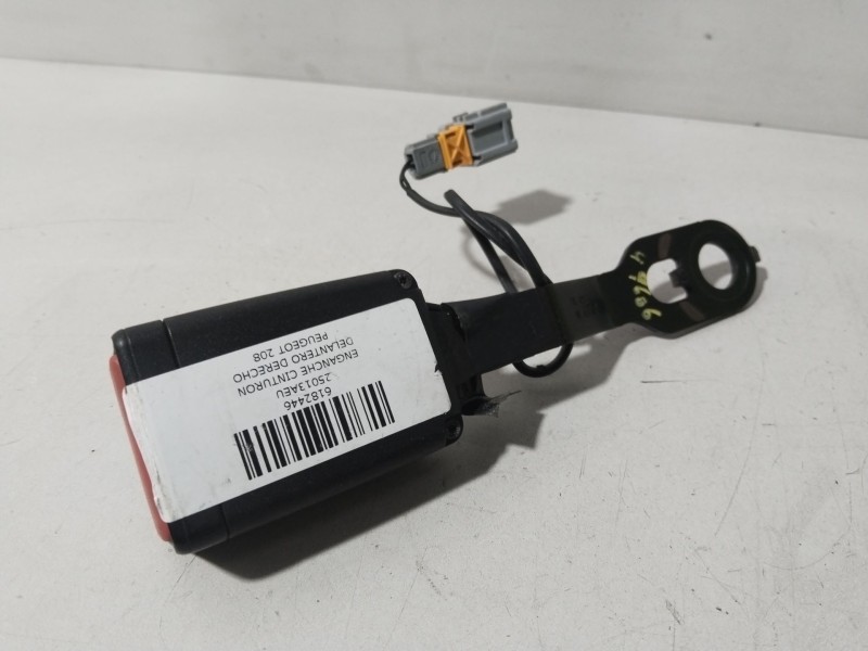 Recambio de enganche cinturon delantero derecho para peugeot 208 access referencia OEM IAM 24913AEU  